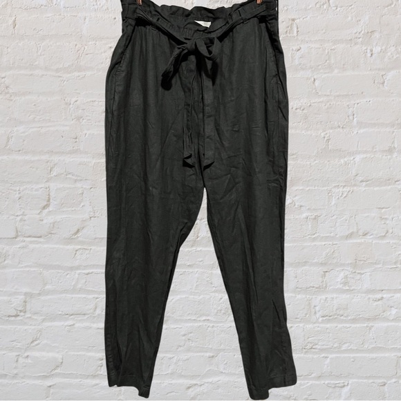 Abound Pants - BLACK linen pants. Straight, relaxed leg. Paper-bag, belted waist. Size L.